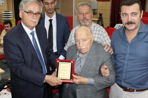 96 Yllk nar Ahmet Cenap Kendiye Vefa Gn Dzenlendi 